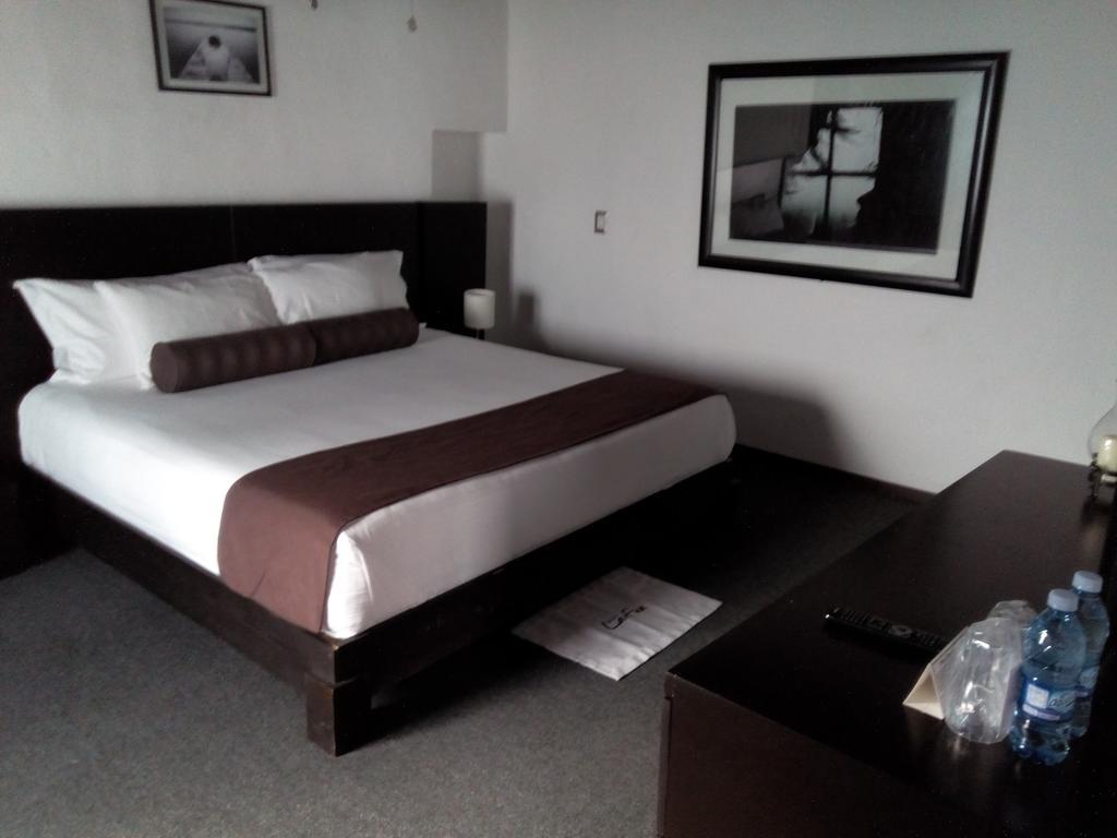 Kuku Ruku Hotel كويريتارو المظهر الخارجي الصورة